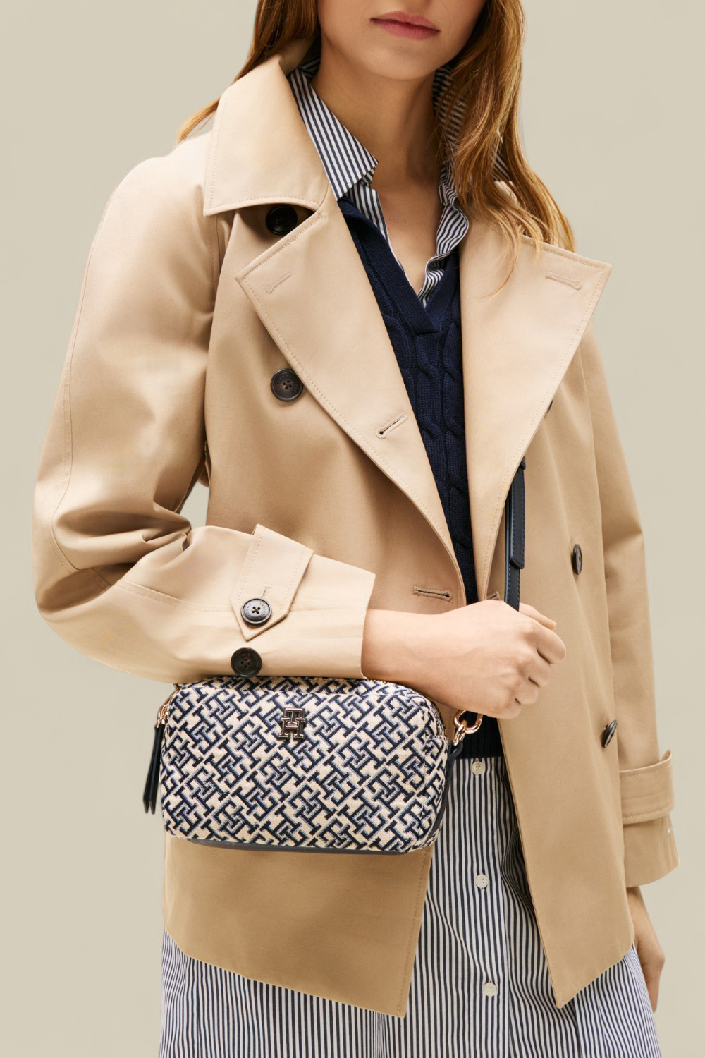 תמונת כל הלוק של תיק